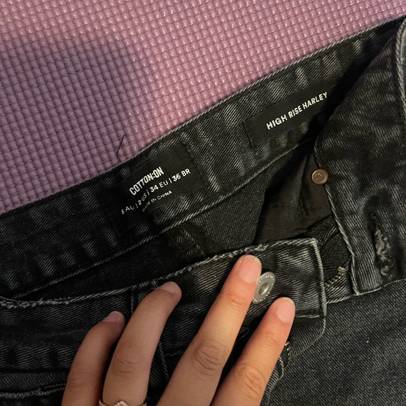 High Rise Denim Short - Picture 2 of 3